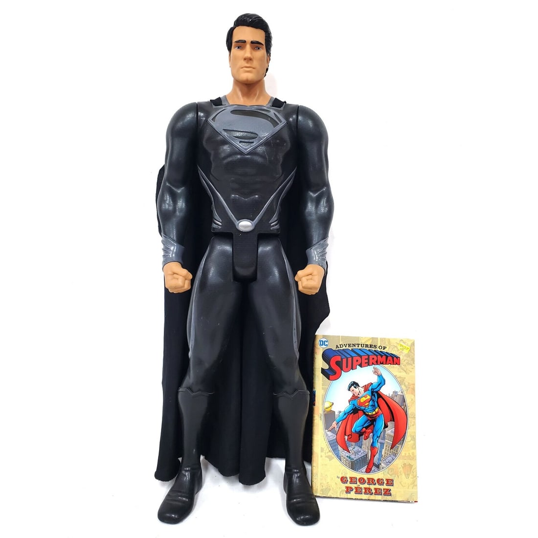 Man of Steel Superman Figure & Hardcover Comic (1 of 3)