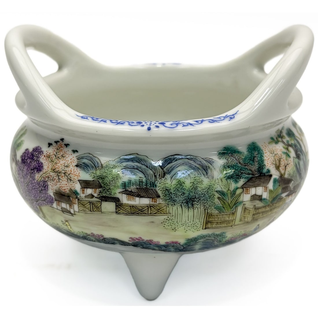 Chinese Hand-Painted Porcelain Small 2-Handle Bowl (1 of 8)
