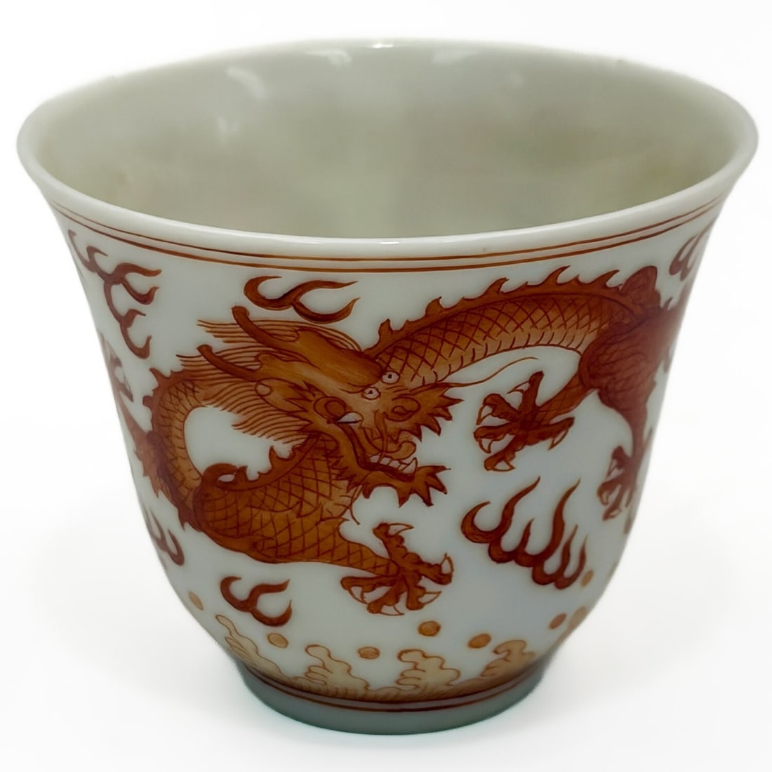 Chinese Porcelain Red Dragon Signed Cup: Chinese Porcelain Red Dragon Signed Cup. Condition: Generally Very Good. Dimensions: H-2" x Dia-2.3". Provenance: From a Long Island, NY Home. Please note the absence of a Condition Report does not