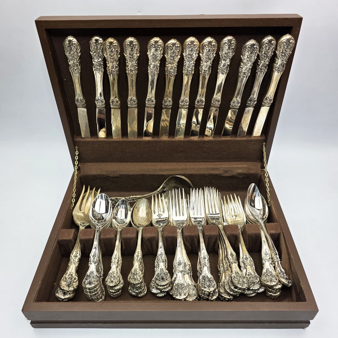 Vintage Silver-Plated Flatware Set In Original Box: Vintage Silver-Plated Flatware Set In Original Fitted Box. Condition: As Found. Box Has Losses. Tarnished. Dimensions: Box-14.75" x 10.75" x 3.25". Provenance: From a Long Island, NY Home. Please note