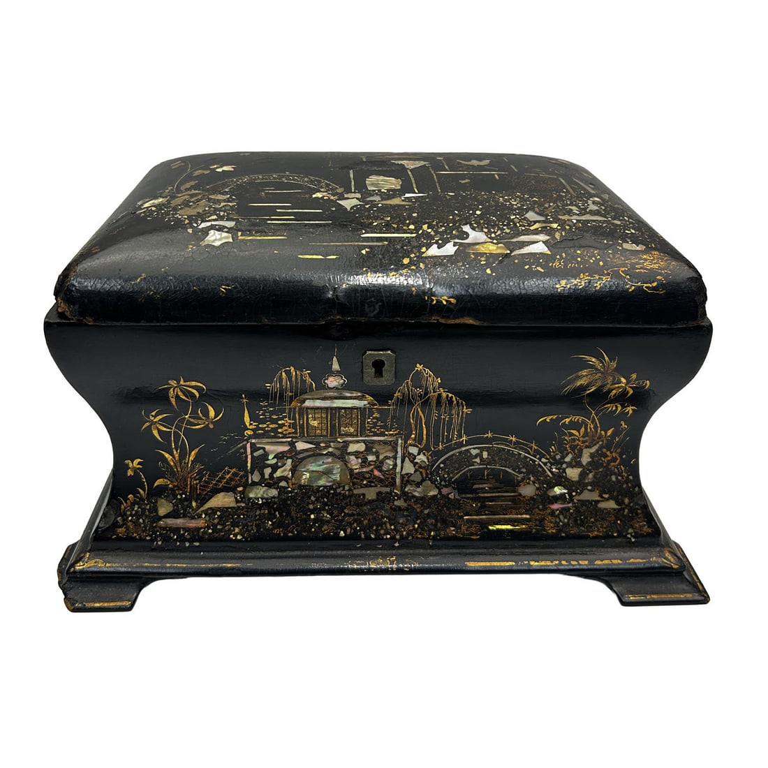 Antique English Chinoiserie Lacquer Tea Caddy: Antique 19th C. English Chinoiserie Lacquer Tea Caddy. Condition: Poor, As Found. Dimensions: L-8.25" x W-7" x H-6". Provenance: From a Long Island, NY Home. Please note the absence of a Condition Rep