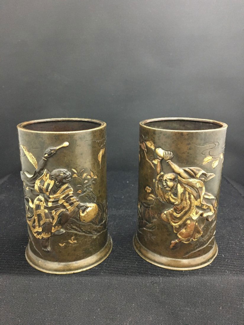 Japanese 19th-Century Meiji Period Pair of Vases (1 of 7)