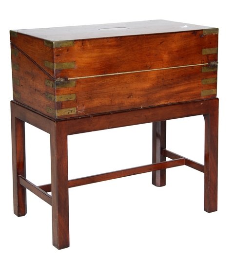 English Campaign Lap Desk On Stand (1 of 5)