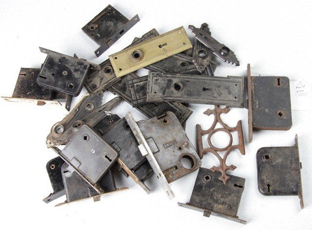 Box Lot Door Hardware (1 of 1)