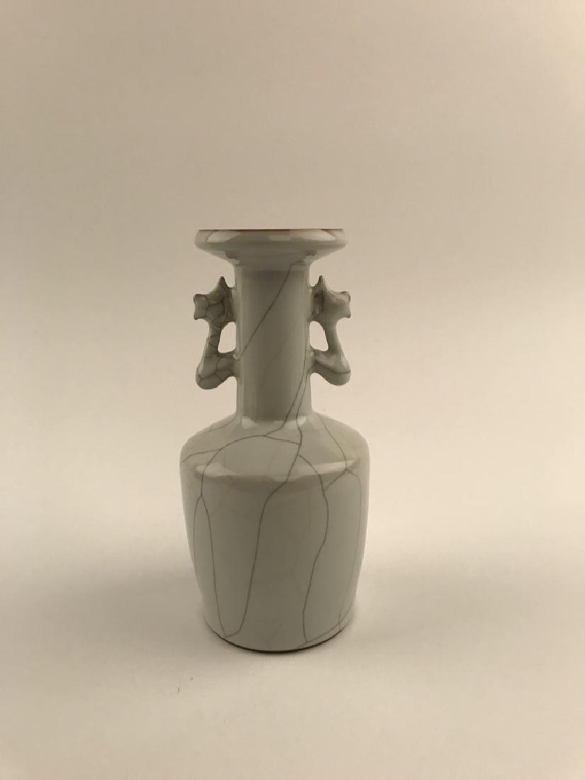 Fine Chinese Song Style Ge Yao Vase (1 of 7)