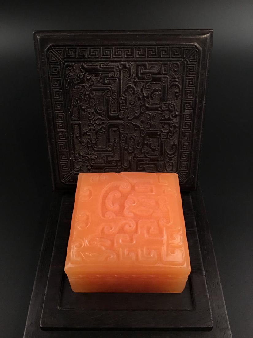 Fine Chinese Tianhuang Dragon Seal with Zitan Box (1 of 10)