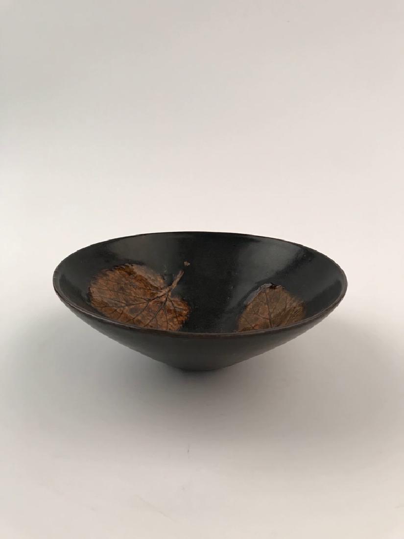 Chinese Jia Zhou Yao Leaves Bowl: Chinese Jia Zhou Yao Leaves Bowl 2" H x 6-1/2" W , 0.6 Lb Shipping: We are able to pack and ship this item to an address in the United States for $30.00 via UPS Ground or USPS Priority Mail. Tracking 
