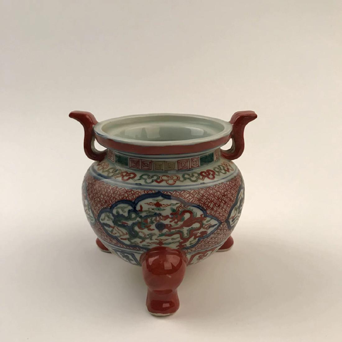 Chinese Wucai Dragon Censer: Chinese Wucai Dragon Censer 7" H x 7-1/4" W, 3.6 Lbs Shipping: We are able to pack and ship this item to an address in the United States for $ 35 .00 via UPS Ground or USPS Priority Mail. Tracking inf