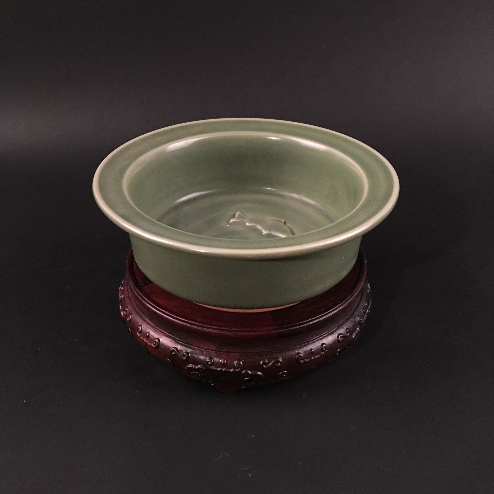 Chinese Longquan Celadon Flatted Rim Double-Fish Bowl (1 of 5)