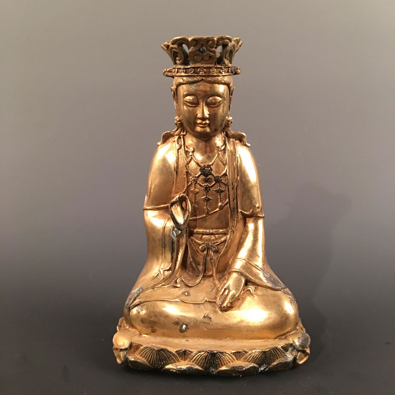 Chinese Gilt Bronze Buddha Statue (1 of 7)