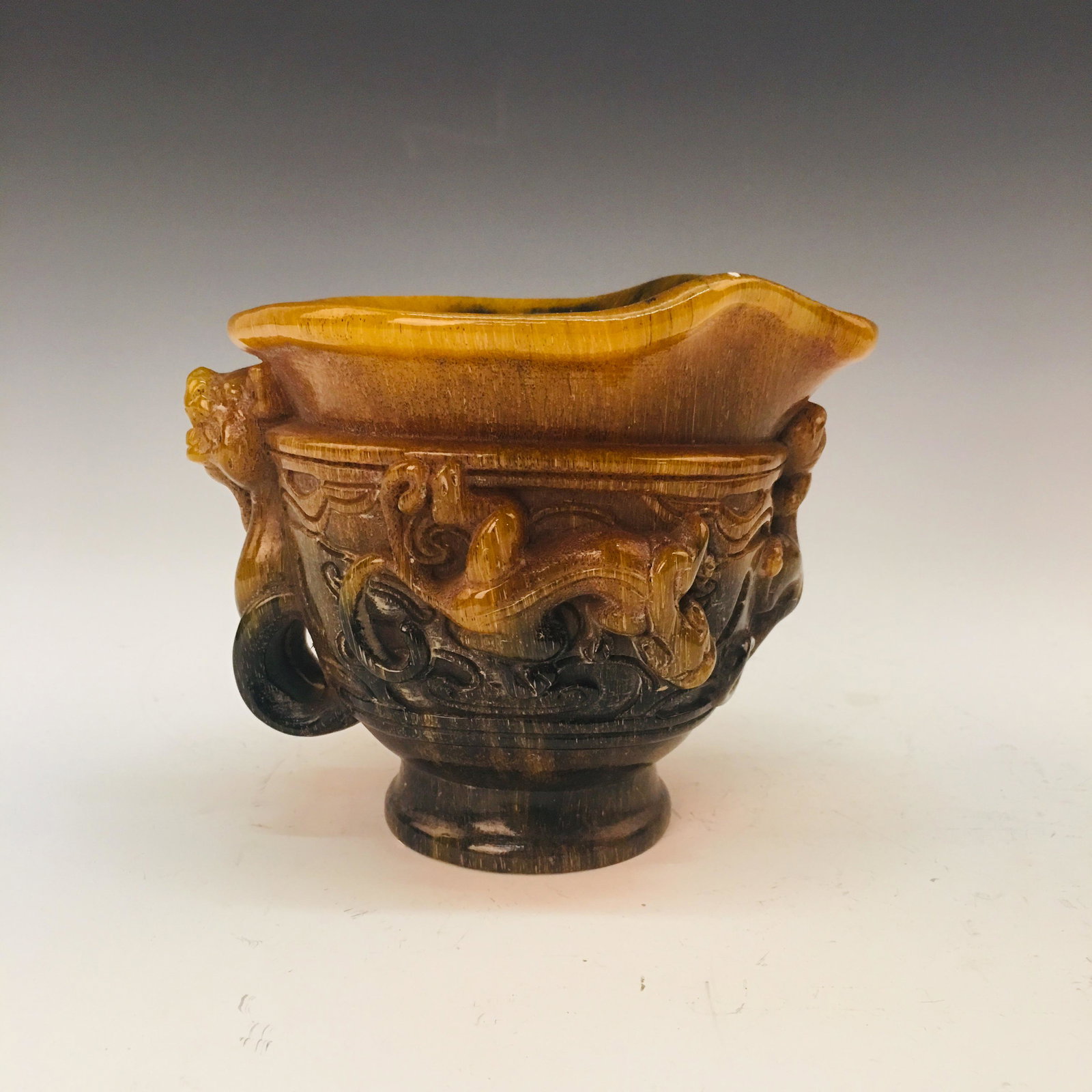 Chinese Ox-Horn Vessel, Qianlong Mark: Chinese Ox-Horn Vessel, Qianlong Mark 4-1/4'' H; 4-1/4'' W; 1.6 lb Shipping: We are able to pack and ship this item to an address in the United States for $35.00 via UPS Ground or USPS Priority Mail. 