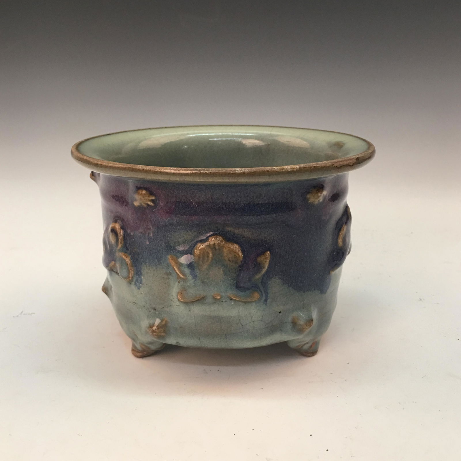 Chinese Jun Ware Tripod Brush Washer (1 of 7)