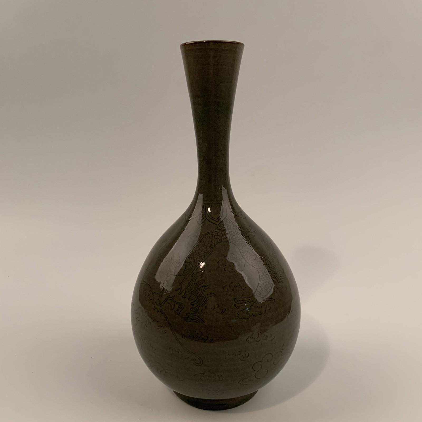 Chinese Yue Yao Porcelain Vase 13'' H, 7'' W;3.4 lb: Chinese Yue Yao Porcelain Vase 13'' H, 7'' W;3.4 lb Shipping: We are able to pack and ship this item to an address in the United States for $35 via UPS Ground or USPS Priority Mail. Tracking informati
