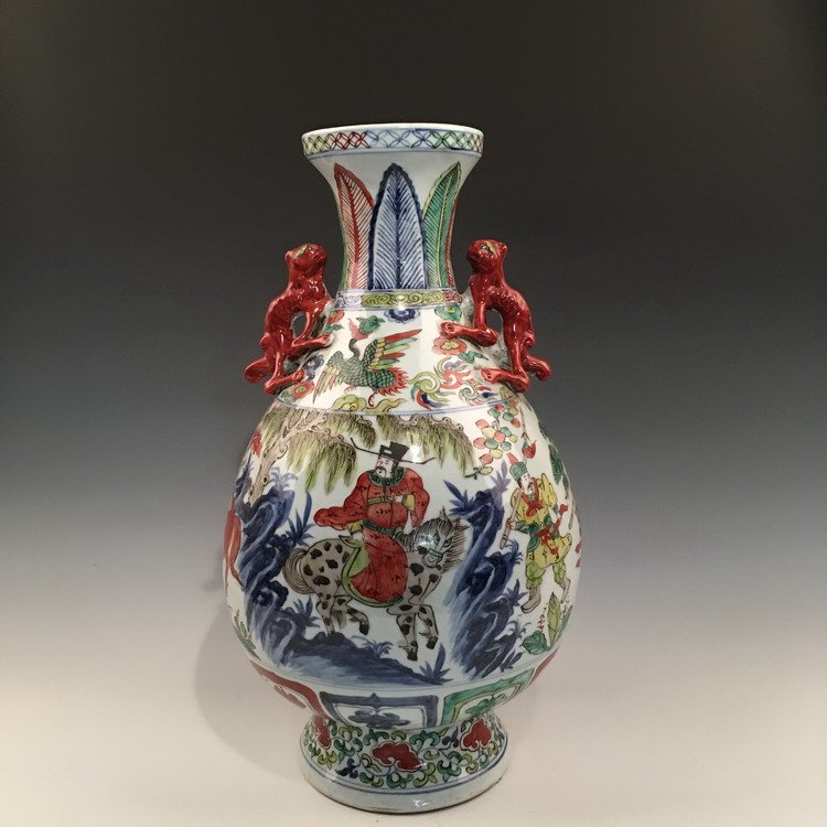 Chinese Wucai Vase with  Immortals (1 of 9)