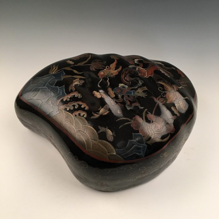 Chinese Peach Shaped Paint Wood Box (1 of 9)