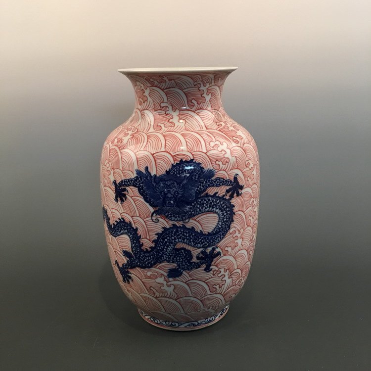 Chinese Red & Blue Dragon Vase (1 of 6)