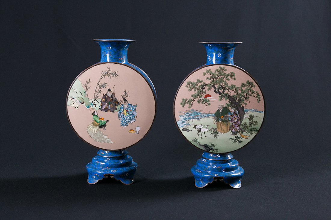 A PAIR OF JAPANESE CLOISONNE VASES, MEIJI PERIOD (1 of 9)