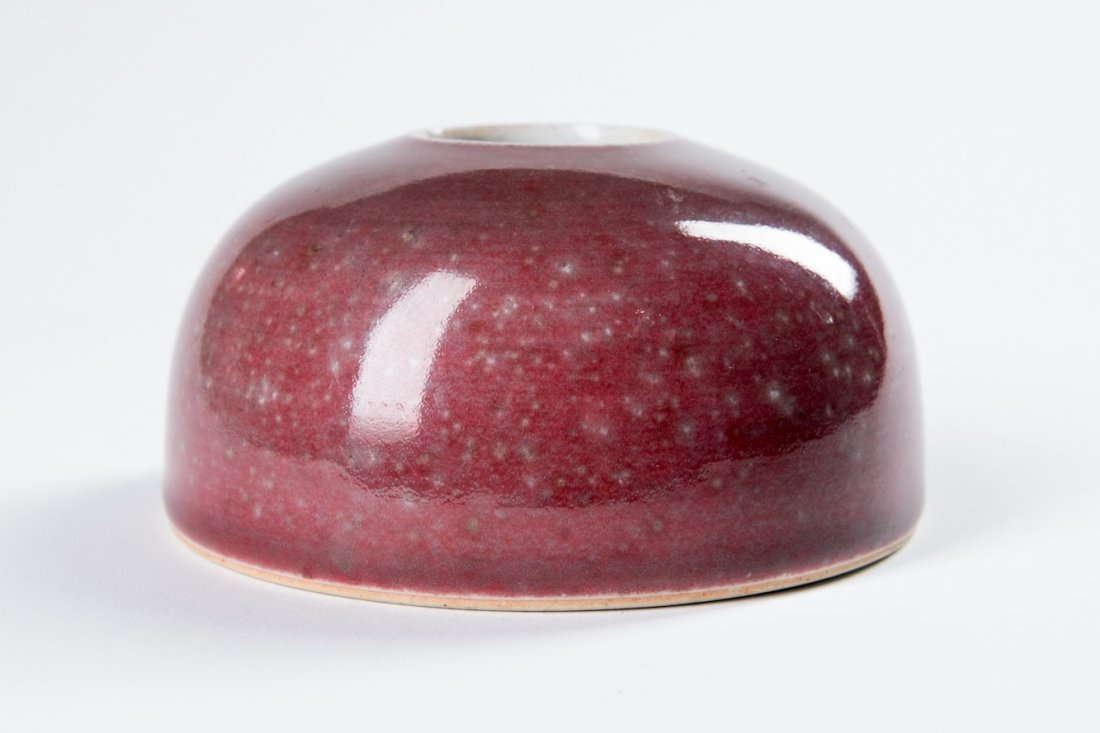 A CHINESE RED GLAZE WATER POT, 19TH CENTURY (1 of 5)