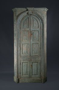 Blue Corner Cupboard (1 of 2)