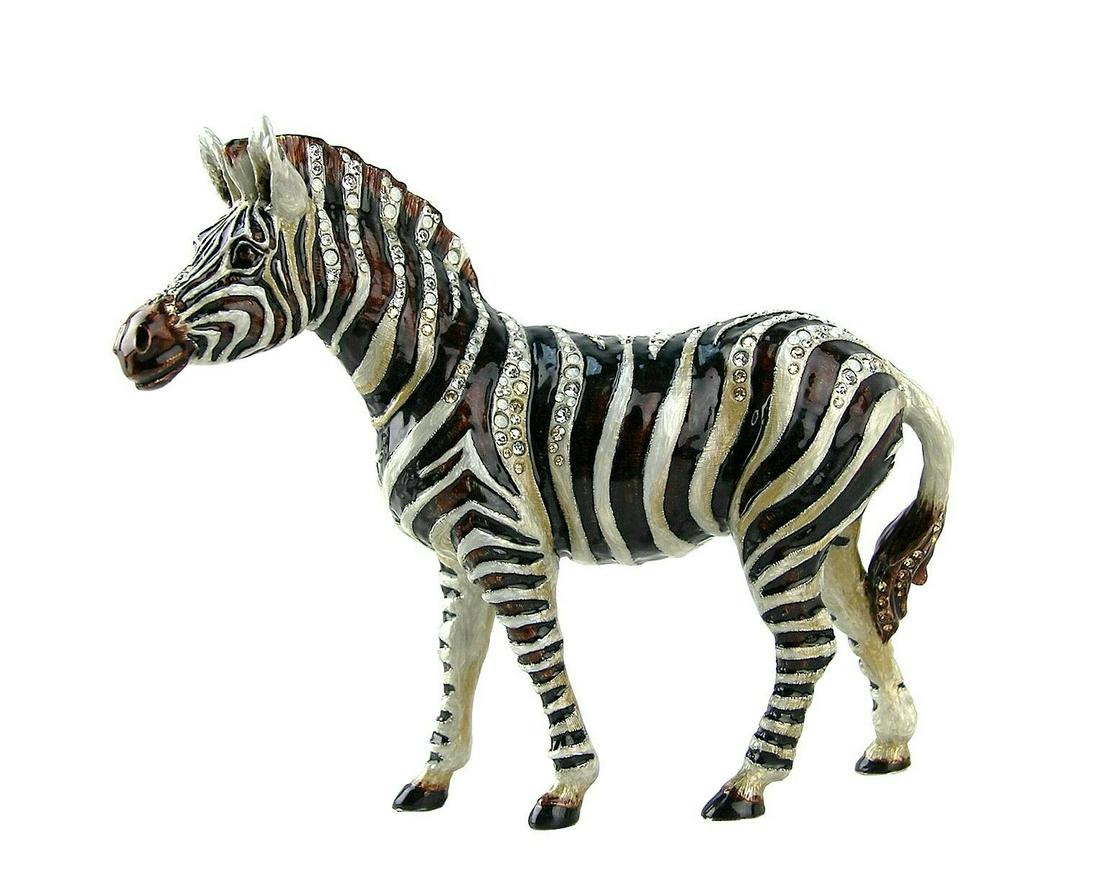 JAY STRONGWATER JUNGLE STANLEY 6.5" ZEBRA FIGURINE: JAY STRONGWATER STANLEY ZEBRA. This is the ORIGINAL Production From Rhode Island. 100% Natural Look Finish. Hand-painted Enamel over metal. Hand-set Multicolored Swarovski Crystals. 6.5"Long x 6" Tall