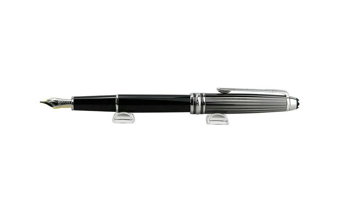 MONTBLANC BLACK & WHITE FOUNTAIN 144 SOLITAIRE DOUE: MONTBLANC MEISTERSTUK SOLITAIRE DOUEBLACK & WHITE18K SOLID GOLD NIB - "F" - FINEIDENT: 101586Made in Germany.100% AUTHENTIC & 100% BRAND NEW - GUARANTEEDCOMES WITH BOX AND SERVICE GUIDE.