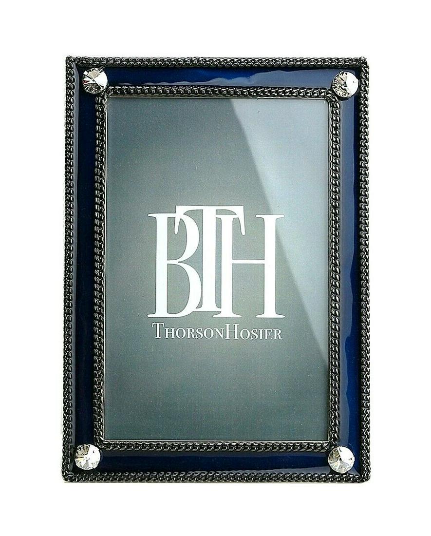 THORSON HOSIER 4x6 SANTIAGO SAPPHIRE ENAMEL SWAROVSKI FRAME #27 B22/26: Thorson & HosierAmazing High Quality Frame - #27Name: SANTIAGOColor: "SAPPHIRE" Will fit 4"x 6" photoThis frame made in USA at the same factory where they made all Jay Strongwater items.Delicate look 