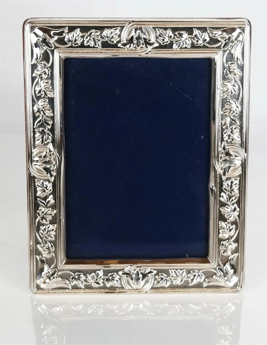 Christofle Sterling Silver Photo Frame 9 1/2" H x 7 1/2" W (1 of 8)