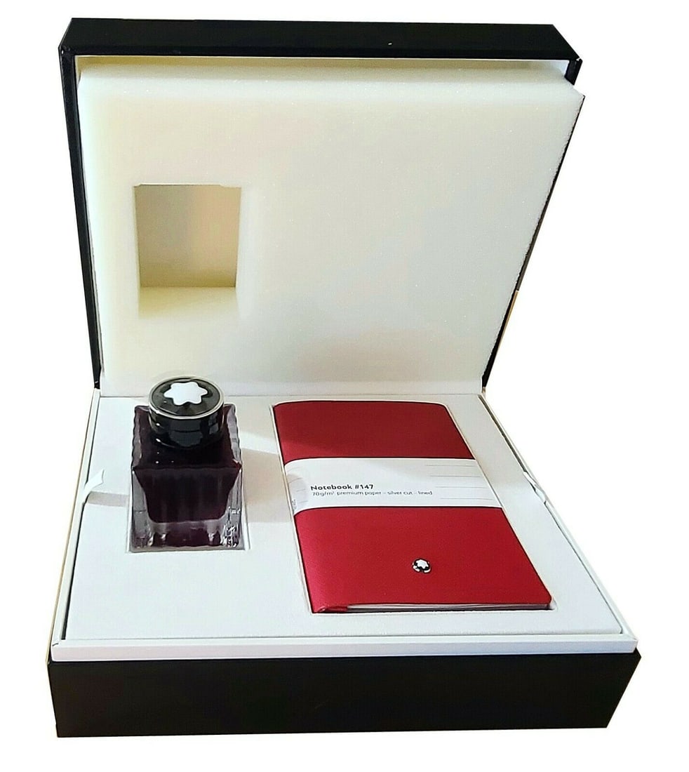 MONTBLANC RARE SET RED INK 50 ml & #147 RED NOTEBOOK: MONTBLANC RARE SET RED INK 50 ml & #147 RED NOTEBOOK BOXED NEW 117597 Glass Bottle of Red Ink (50 ml) - 117609 A Red notebook with 147 pages which Cover is made of Italian calfskin of saffian design -