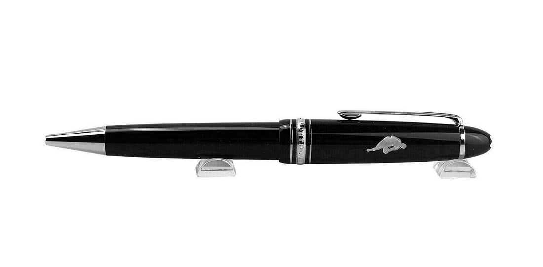 MONTBLANC MEISTERSTUCK "BASKETBALL" ENGRAVED 161 PLATINUM BALLPOINT PEN 7569: MONTBLANCFrom MEISTERSTUCK CollectionBLACK RESIN BALLPOINT PENCOMES WITH BOXGUARANTEED 100% NEW & AUTHENTIC.Pen Has an Engraving on the Barrel:"BASKETBALL PLAYER"Ballpoint pen - 7569 Barrel and cap ma
