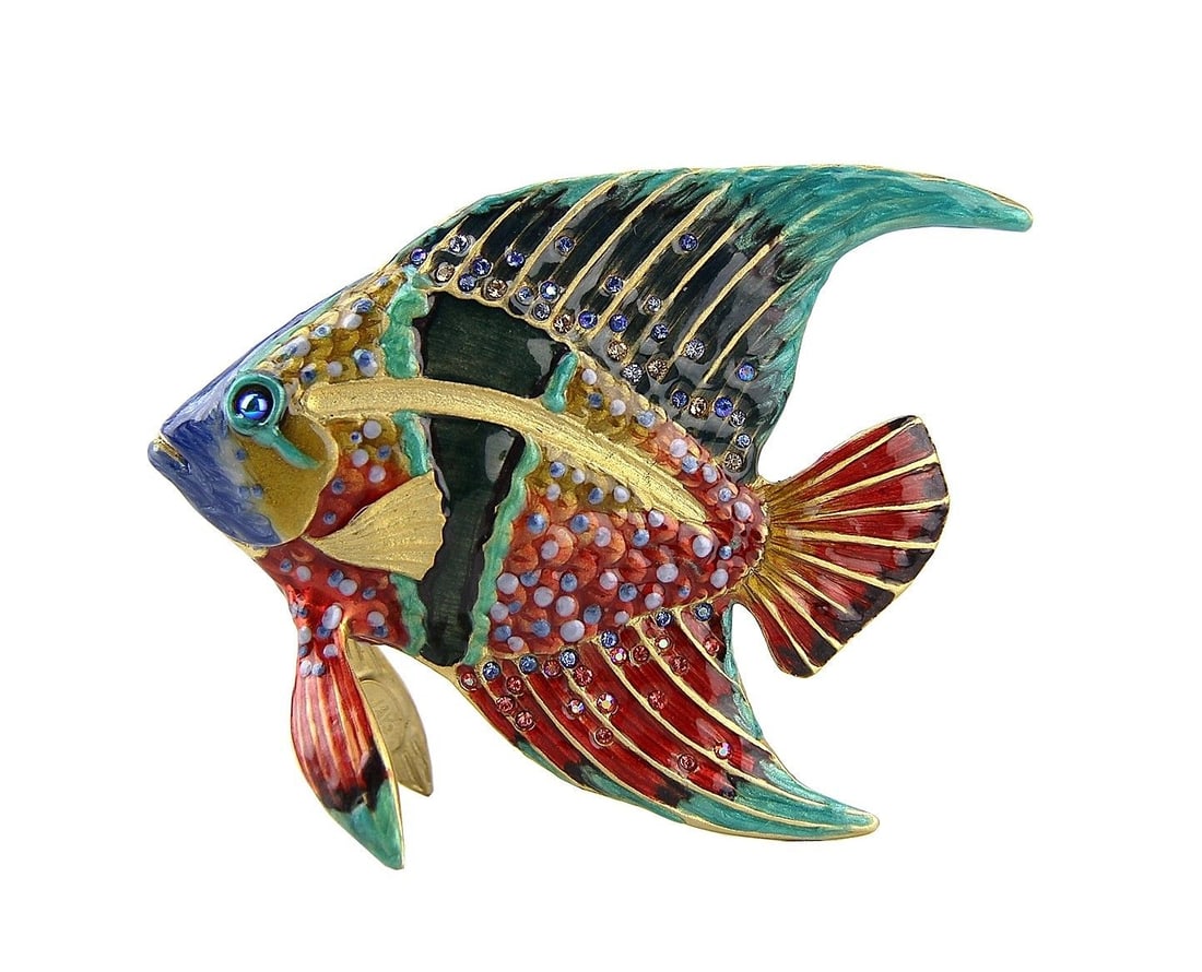 JAY STRONGWATER GROTTO MEDIUM TROPICAL FISH MAISIE SWAROVSKI CRYSTALS: JAY STRONGWATERMEDIUM TROPICAL FISHColor: OCEANAName: MAISIEBrand New, NO BoxHandpainted Enamel over metalHand-set MulticolorSwarovski Crystals.3.5" Long x 3.5" Tall x 1.5" WideHandcrafted in USABrand
