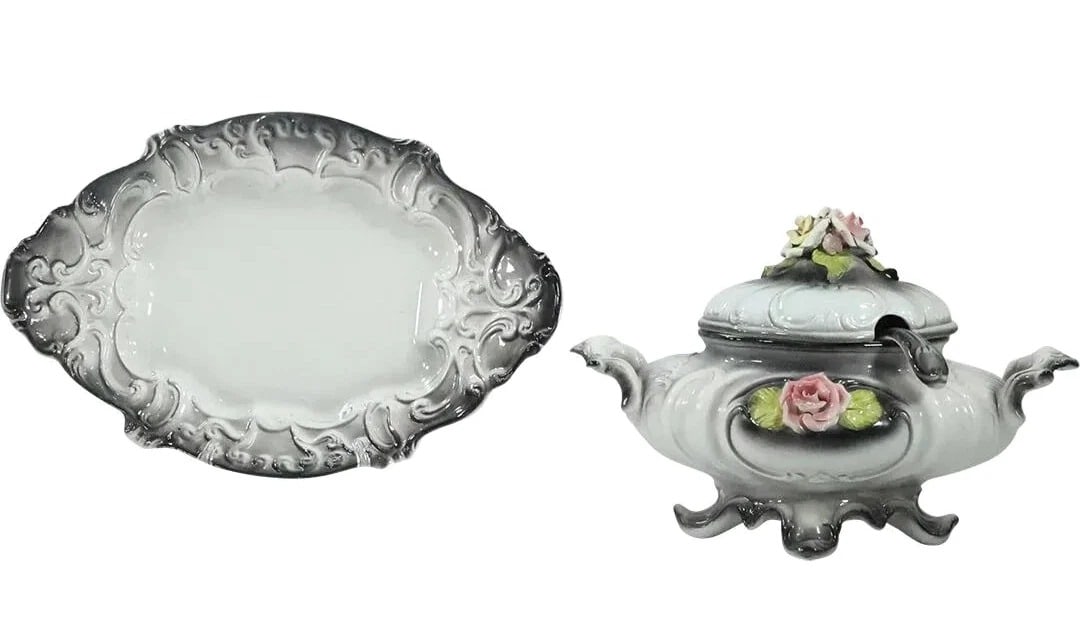 Italian LARGE GOURGEOUS Ceramic Covered Tureen with Ladle & Underplate 19x11 Jar (1 of 13)