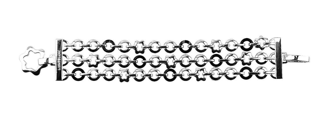MONTBLANC 104416 STAR COLL. STERLING SILVER & ONYX MULTIPLE BRACELET: MONTBLANCSTAR COLLECTION MULTIPLE BRACELET100% AUTHENTIC & 100% BRAND NEW - GUARANTEEDIDENT: 104416RHODIUM PLATED POLISHED STERLING SILVER (.925)AND ONYXICONIC MONTBLANC STAR CLOSURE.Length: 7 1/2"Com