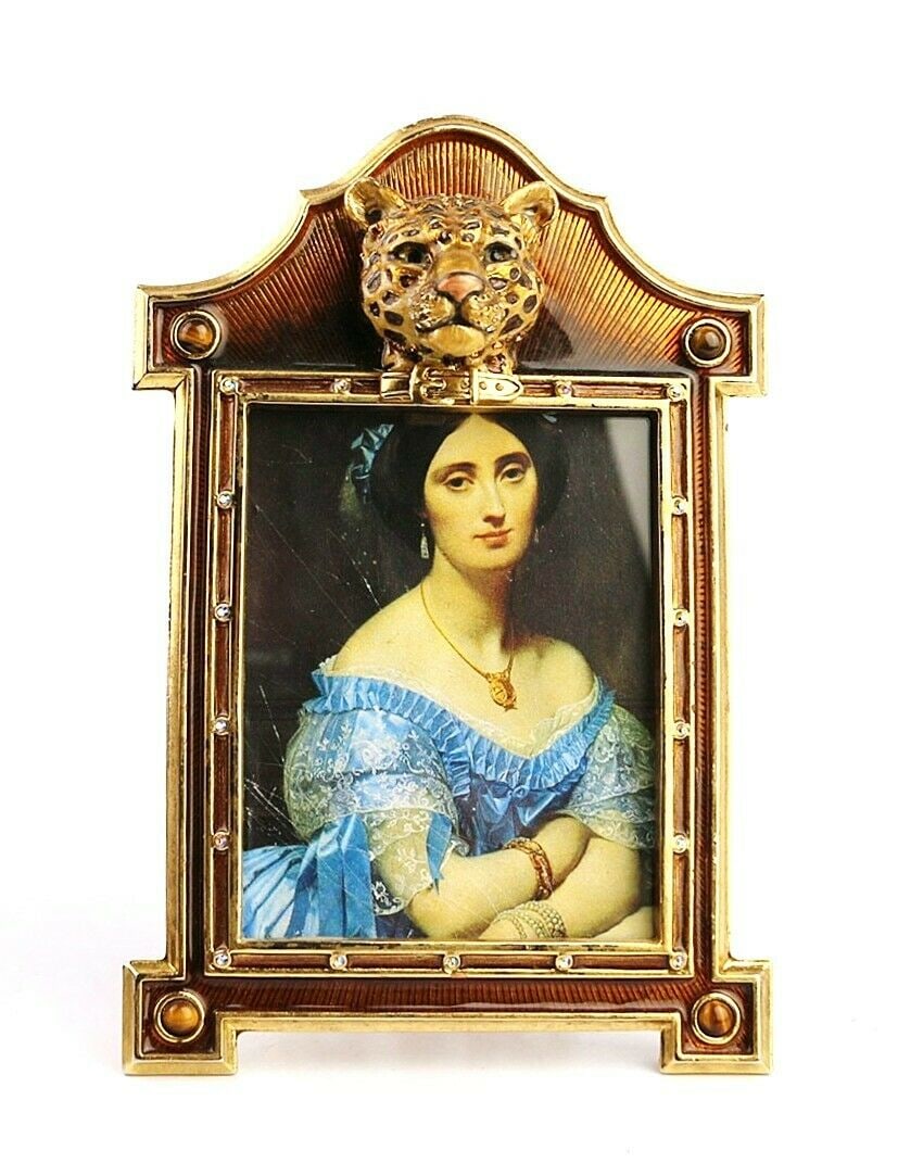 JAY STRONGWATER JUNGLE LEOPARD FRAME: JAY STRONGWATERLEOPARD PHOTO FRAMEFrom JUNGLE CollectionHandpainted GOLDEN Enamel over MetalMoonstone Swarovski CrystalsBrand New, NO BOX.100% AUTHENTIC ITEMMoney Back Guaranteed.Handpainted enamel ov