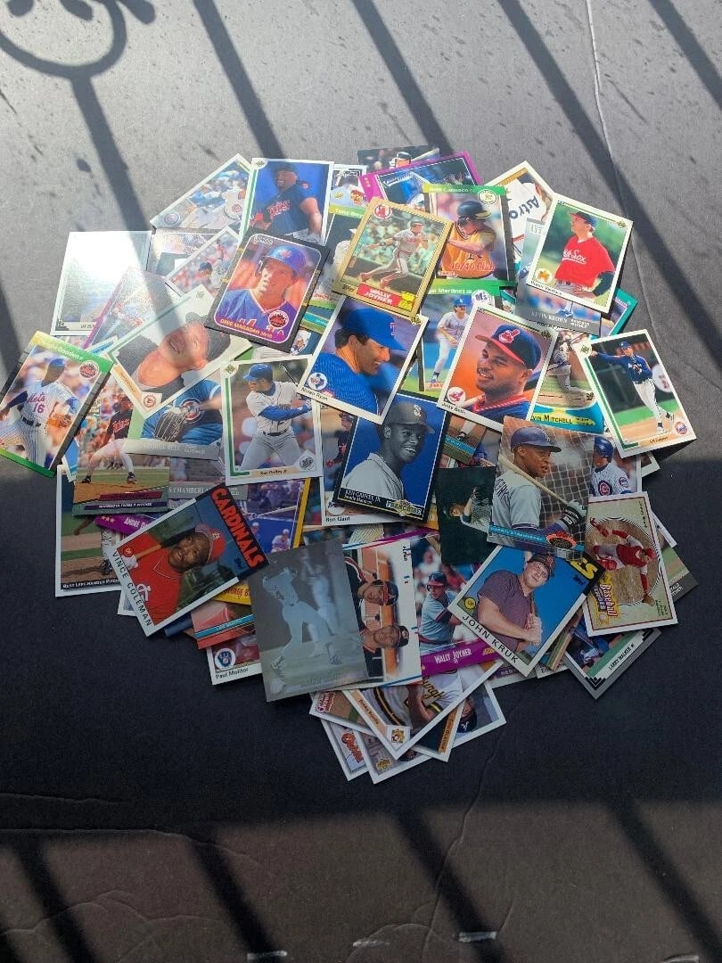 Vintage Baseball Trading Cards Mixed Lot of 200+Cards Produced 1980, 1990 Mint # 8 (1 of 8)
