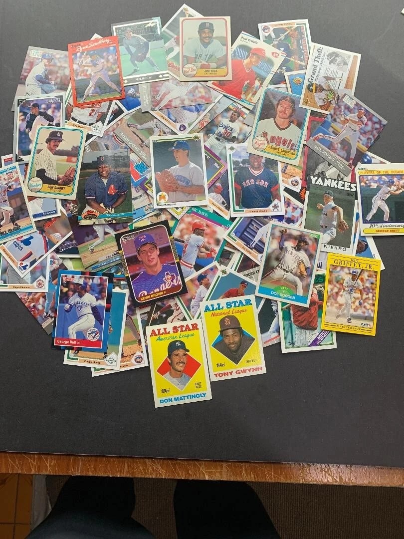 Vintage Baseball Trading Cards Mixed Lot of 200+Cards Produced 1980, 1990 Mint #4 (1 of 8)