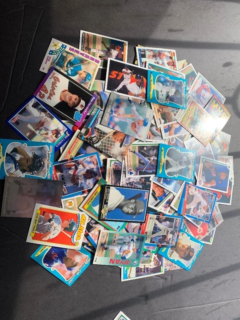 Vintage Baseball Trading Cards Mixed Lot of 200+Cards Produced 1980, 1990 Mint # 10 (1 of 8)
