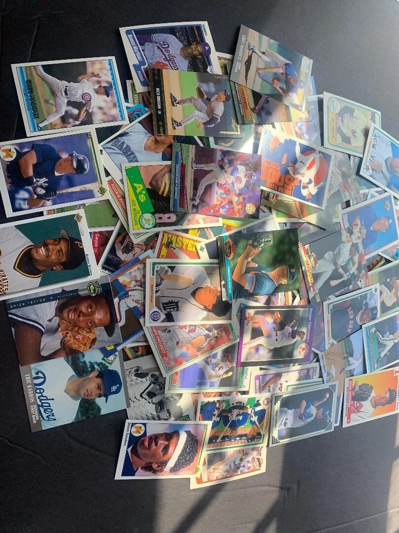 Vintage Baseball Trading Cards Mixed Lot of 200+Cards Produced 1980, 1990 Mint # 12 (1 of 8)