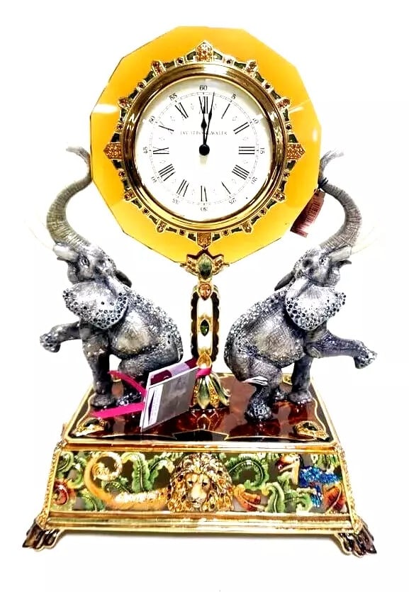 Jay Strongwater Jungle SCENE CLOCK Limited Edition 33/200 SIGNED 2009: Jay Strongwater Verry Rare Large Jungle SCENE CLOCK Limited Edition 33/200 SIGNED 2009, Mint Condition, 100% Authentic, Dimensions: 16 X 11 X 7 in. Mint Like New Condition, This Clock has been kept in