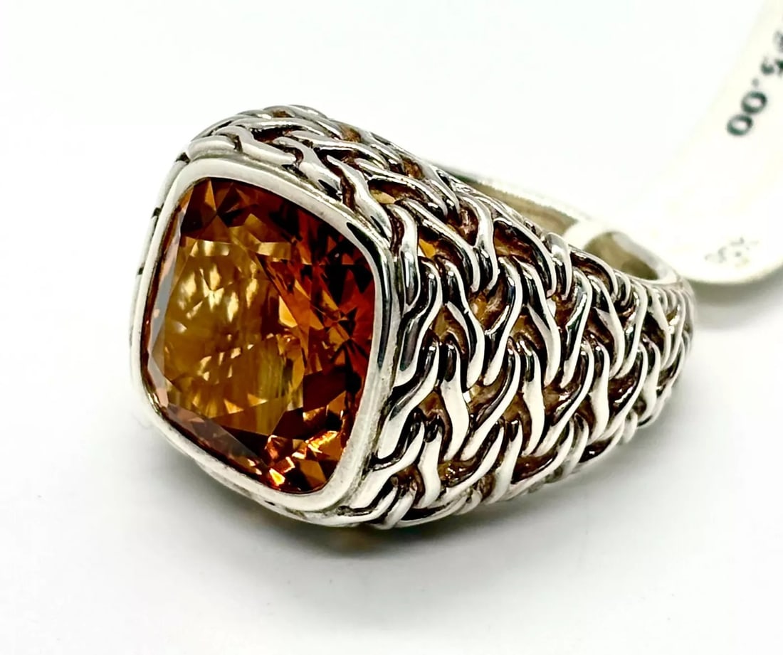 JOHN HARDY Sterling Silver Citrine Classic Chain Ring Size 7 #38: JOHN HARDYMen's Classic Chain Signet Ring with Citrine MADE OF SOLID .925 STERLING SILVERSize: 7Total weight: 15.4g The top of this ring is 17 mm wideRetail: $1595.00 BRAND NEW IN ORIGINAL BOX, POUCH