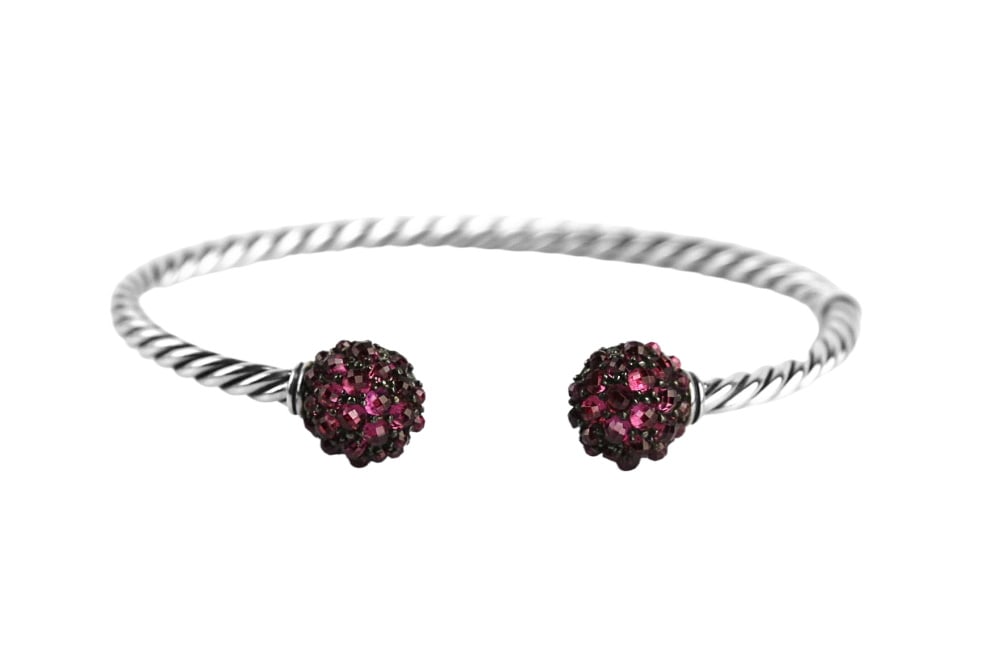DAVID YURMAN OSETRA CABLE RHODOLITE GARNET BERRIES BRACELET SZ M: Absolutely UNIQUE & GORGEOUS! DAVID YURMANGORGEOUS CABLE OSETRA BERRIES BRACELETSOLID STERLING SILVERMADE OF SOLID .925 STERLING SILVER & RHODOLITE GARNET TWO STATIONSPLEASE SEE PICTURES FOR DETAILS!E