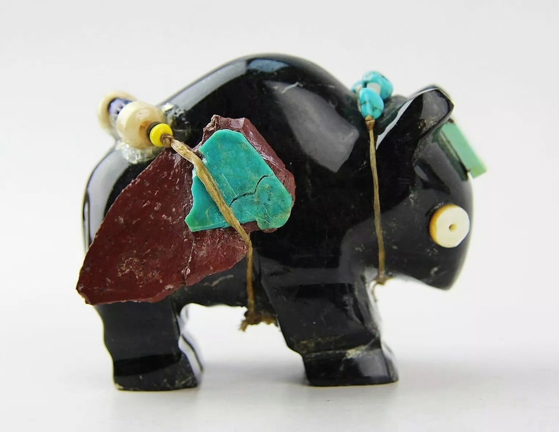 AMERICAN NATIVE INDIAN ZUNI BISON FETISH BLACK CARVED ONYX TURQUOISE: ZUNI CARVING, AMAZING EXTRA LARGE American Native Indians Fetish.Hand Carved Black Onyx BISONWith TURQUOISE Decorations3" Long x 2.5" Tall x 1.75" DeepHandcrafted in USA