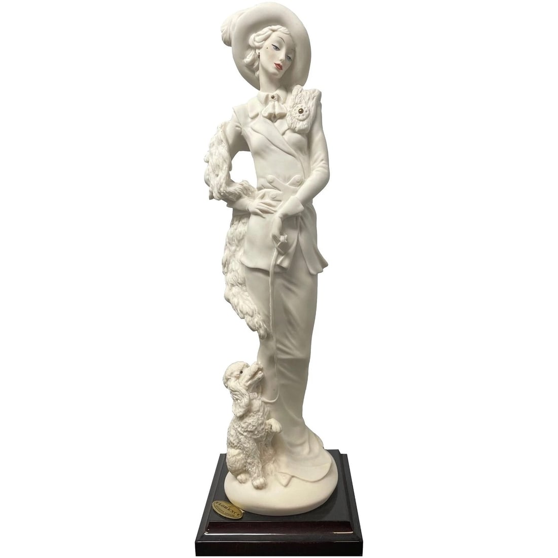 Vintage Mint Cond. GIUSEPPE ARMANI Figurine 13?? -LADY WITH POODLE- Made in Italy: Gorgeous Mint Condition GIUSEPPE ARMANI Figurine 13” -Lady with Poodle- Made in Italy 100% AUTHENTICThis highly collectible Giuseppe Armani figurine was made in 1987 as part of Florence Studio��