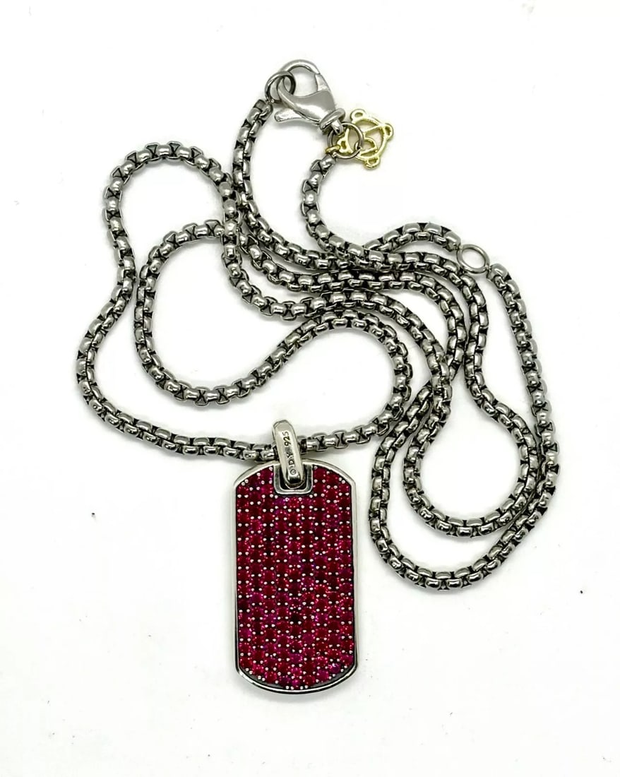 David Yurman Men's Sterling Silver 35mm Streamline with Ruby Dog Tag Necklace: David YurmanDavid Yurman David Yurman Men's Sterling Silver 35mm Streamline with Ruby Dog Tag Pendant 925. #24MADE OF SOLID .925 STERLING SILVERApproximately: Gemstone : Rubies Measurements : Pendant 