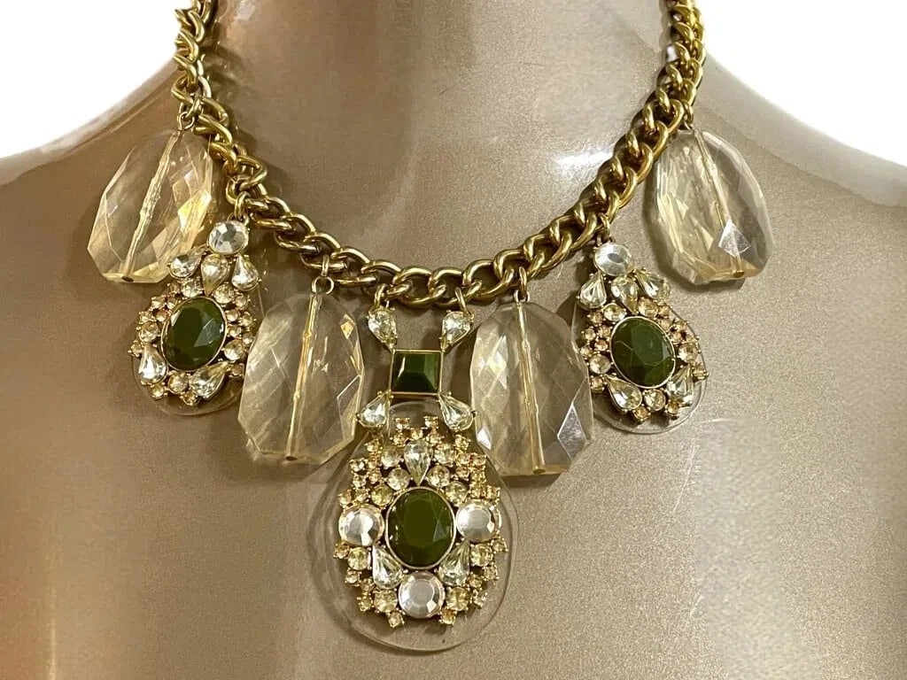 Vintage Gorgeous Green Stone, Gold Tone Statement Marked B.R. Necklace 18" Long (1 of 4)