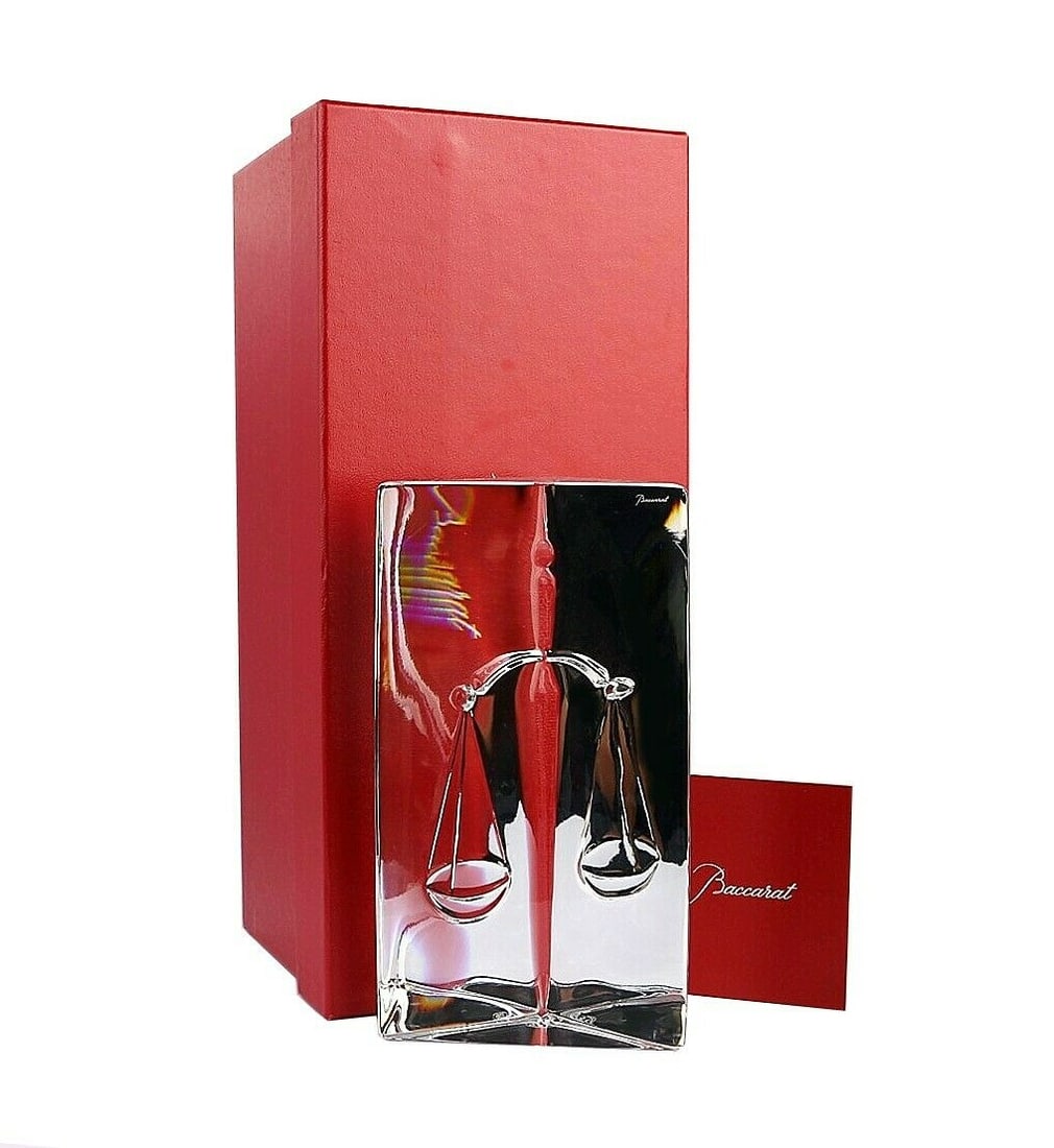 BACCARAT CRYSTAL JUSTICE BLOCK FIGURINE 7" TALL: BACCARATMade in FranceClear Crystal JUSTICE BLOCK Figurine 2101321100% AUTHENTIC. DISPLAY ITEMHANDCRAFTED FULL LEAD CRYSTALApprox. 7" Tall x 3.75" Wide x 2.75" (one side)NO CRACKS OR CHIPS, few small 
