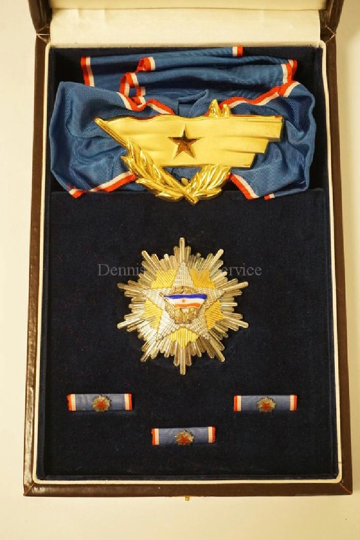 ORDER OF THE YUGOSLAV FLAG - GRAND CROSS SET IN BOX. (1 of 6)