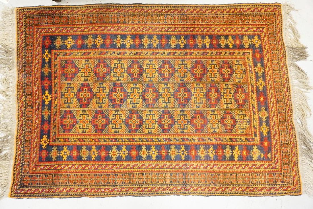 ANTIQUE ORIENTAL AREA RUG MEASURING 5 FT 8 INCHES X 4 (1 of 1)