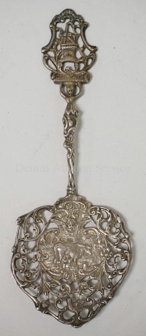 GERMAN .800 SILVER PIERCED SERVING PIECE. DECORATIONS (1 of 3)