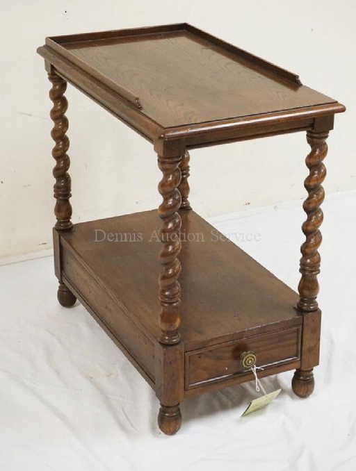 Henredon Oak End Table With Barley Twist Legs And One