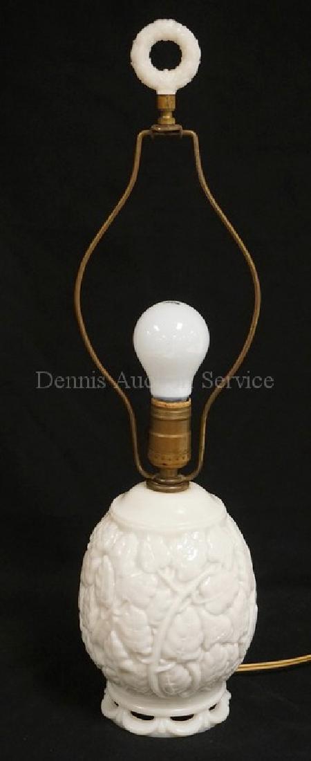 ALADDIN MILK GLASS TABLE LAMP. RELIEF MOLDED BODY (1 of 5)